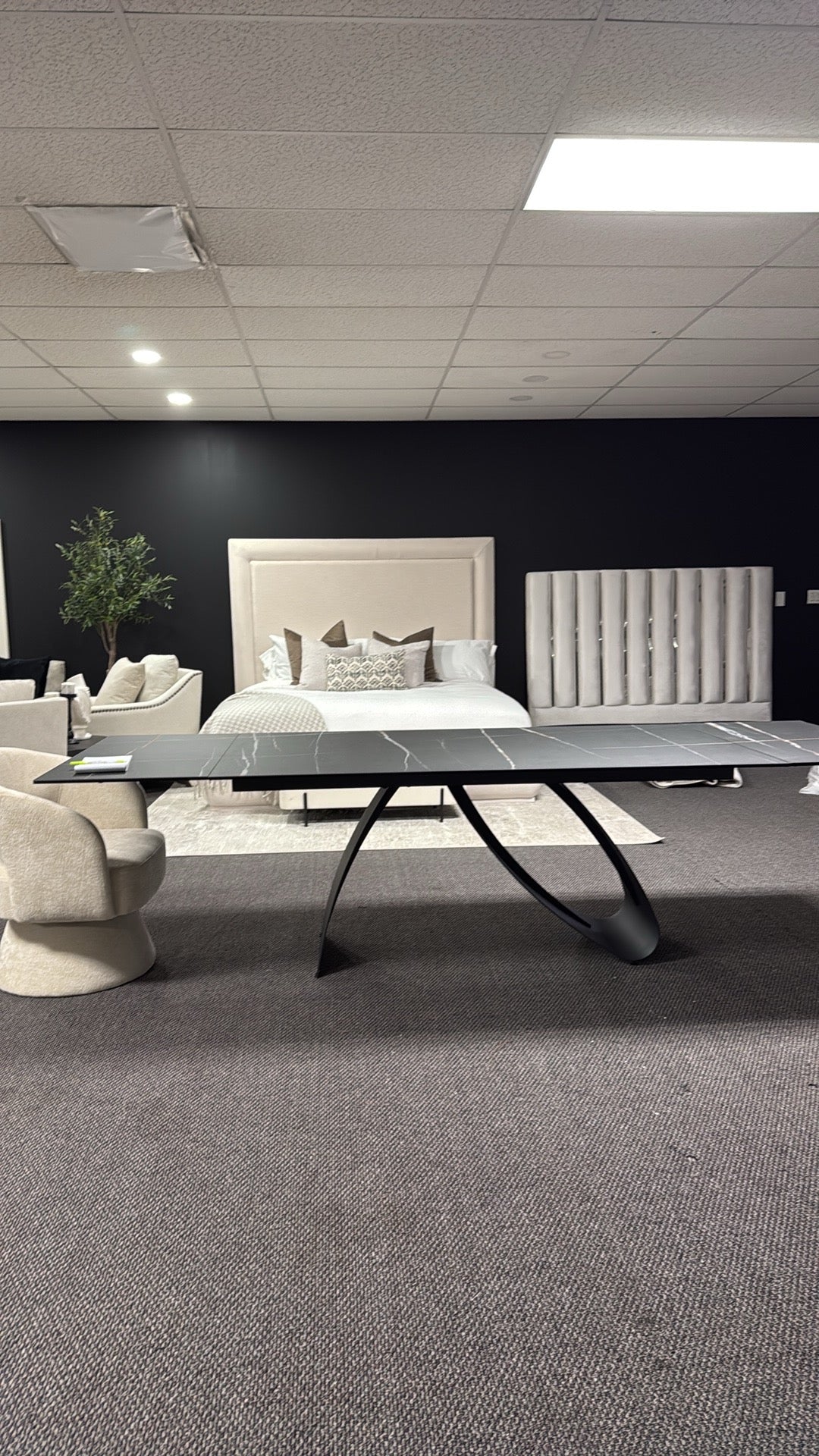 Signature Extension Dining Table