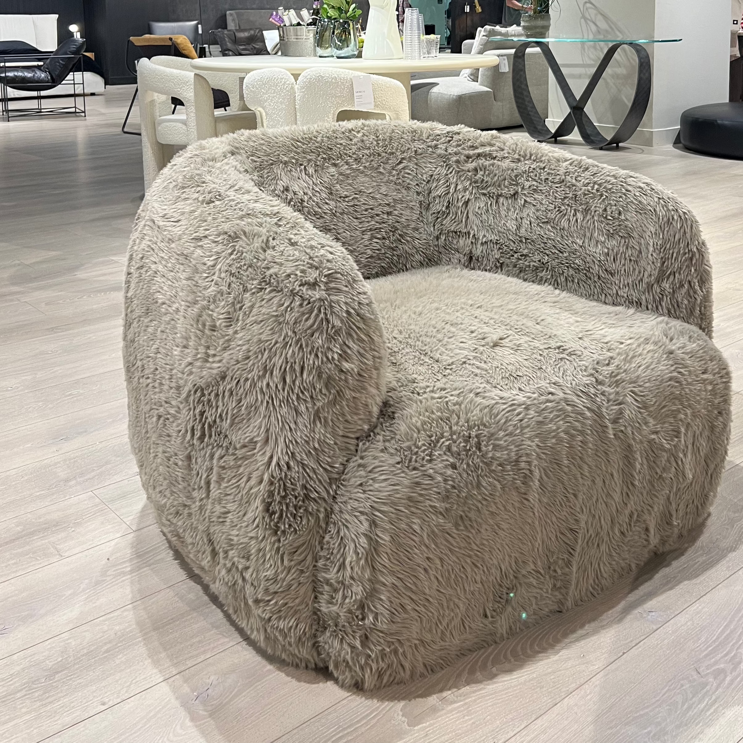Saba Lounge Chair