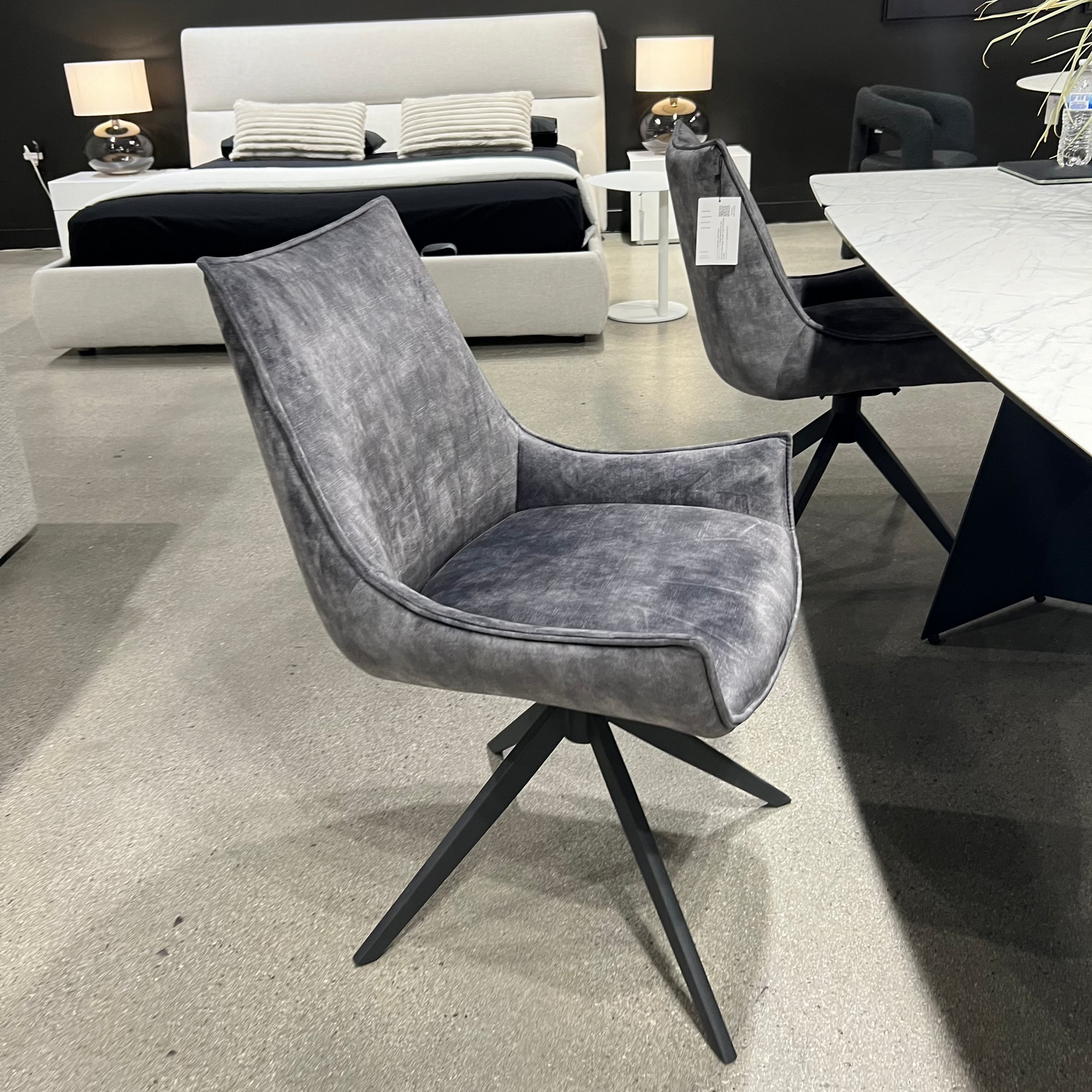 Giulia Swivel Dining Chair In Anthracite
