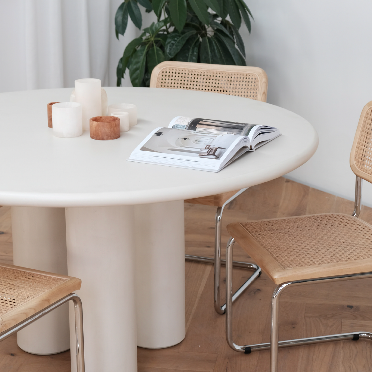 Elephant Dining Table Round