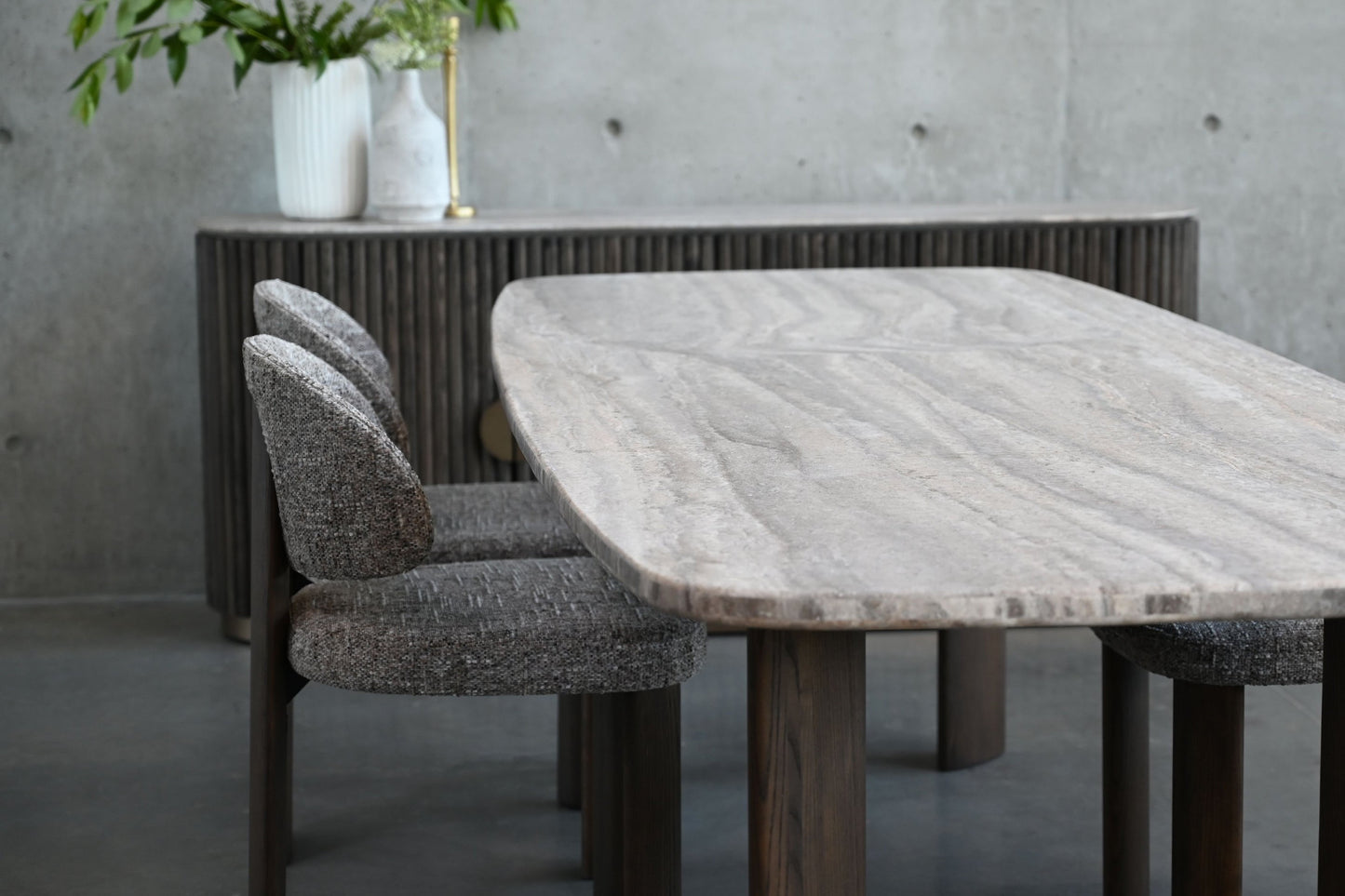Shoku Dining Table