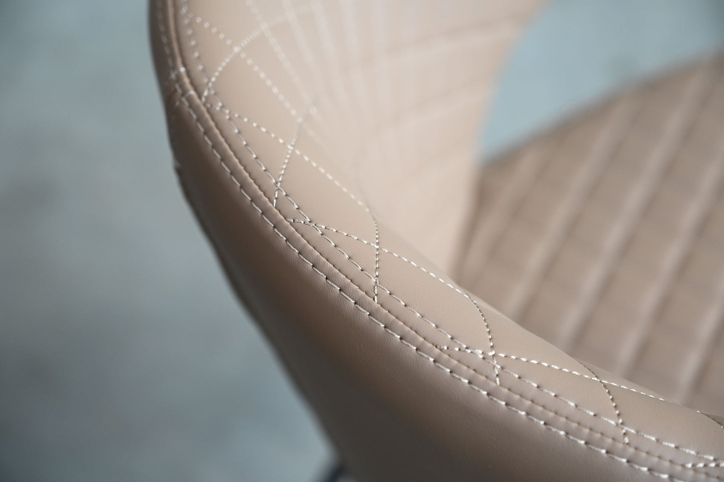 Hug Counter Stool In Russet Brown