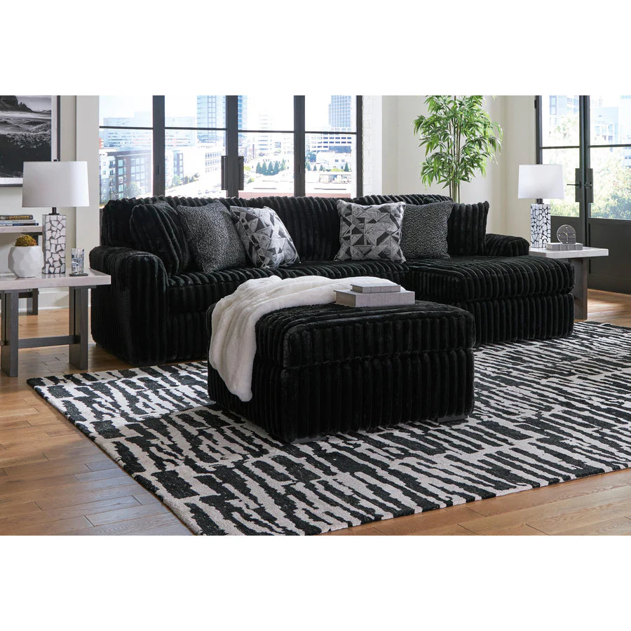 2 Piece Sectional with Chaise - Onyx / Right Facing