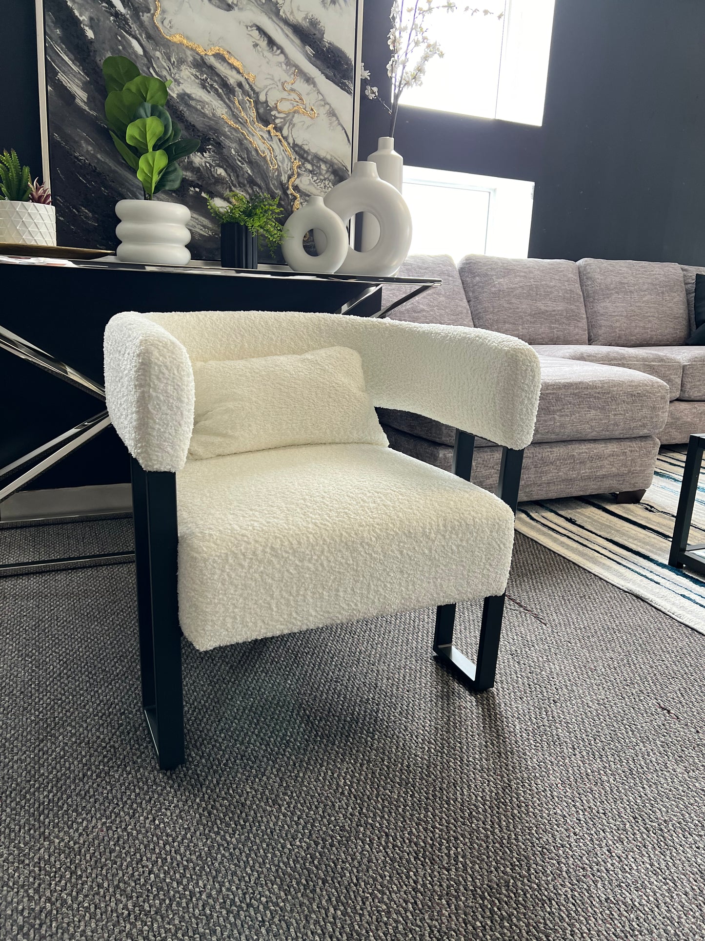 Scarlet Accent Chair In Ivory Boucle And Black