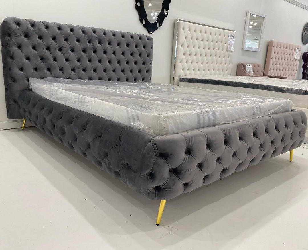 Dafinel Upholstered Bed