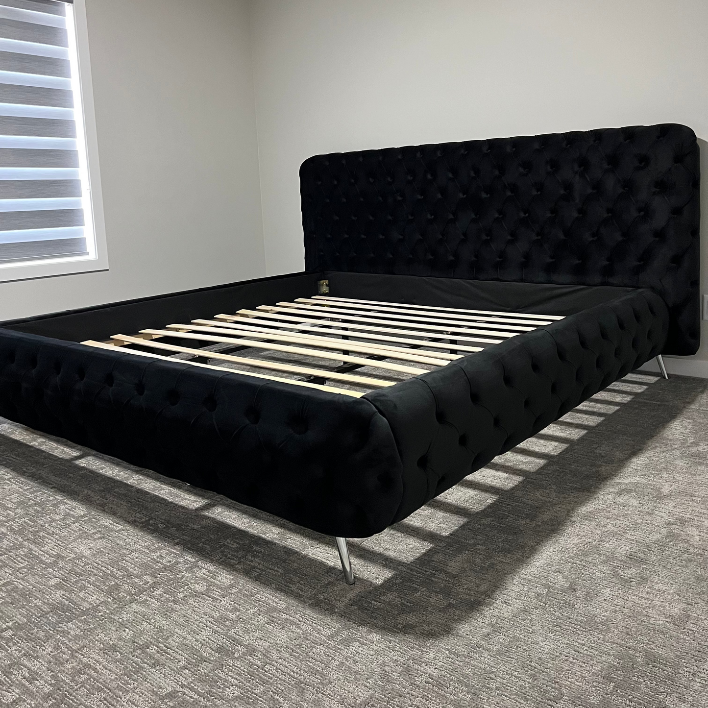 Delano Velvet Upholstered Bed
