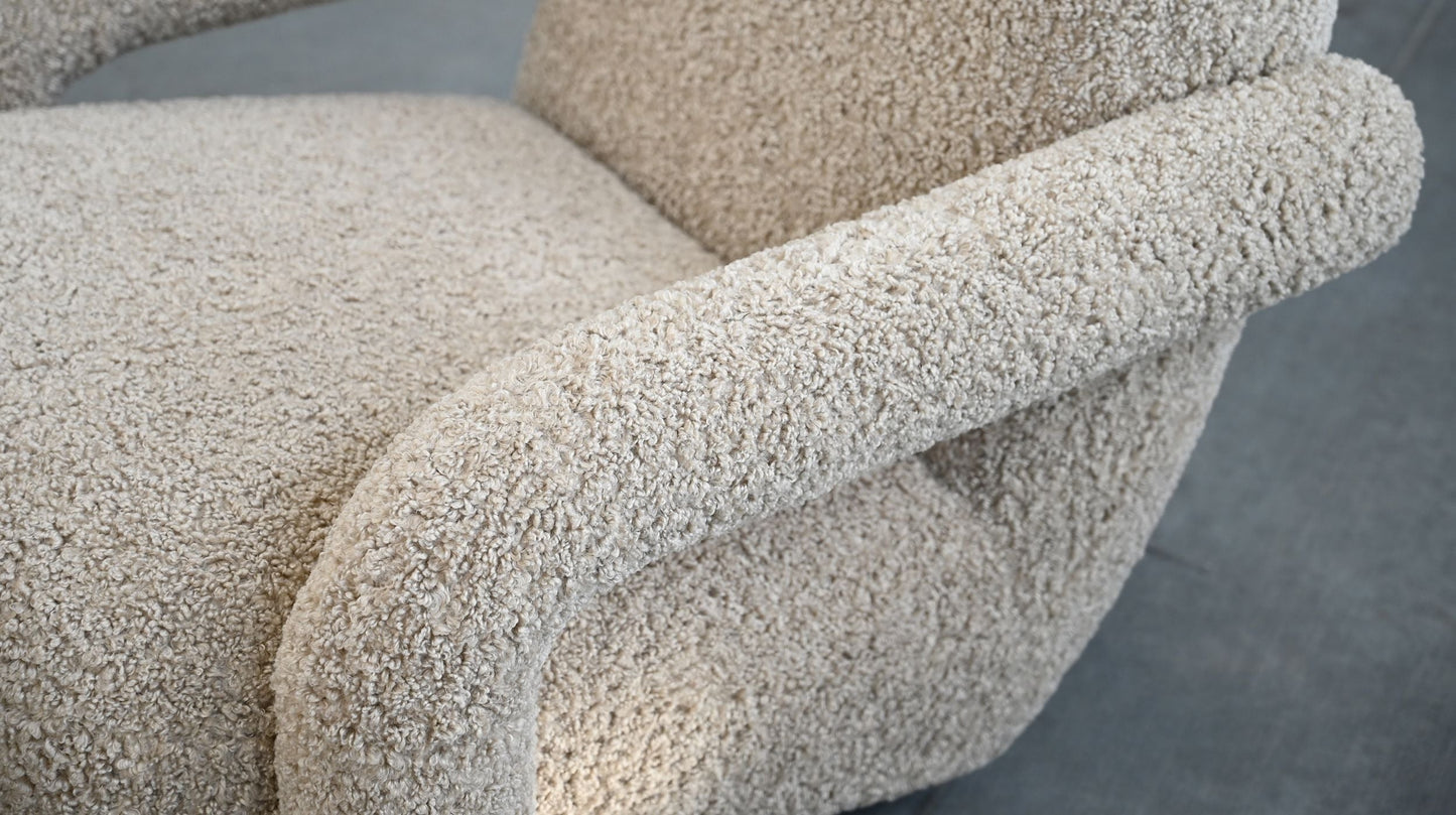 Blume Lounge Chair