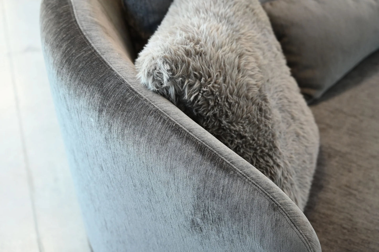 Voltaire Lounge Chair