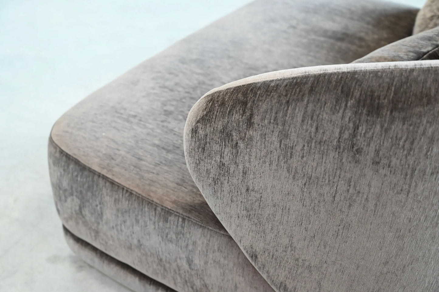Voltaire Lounge Chair