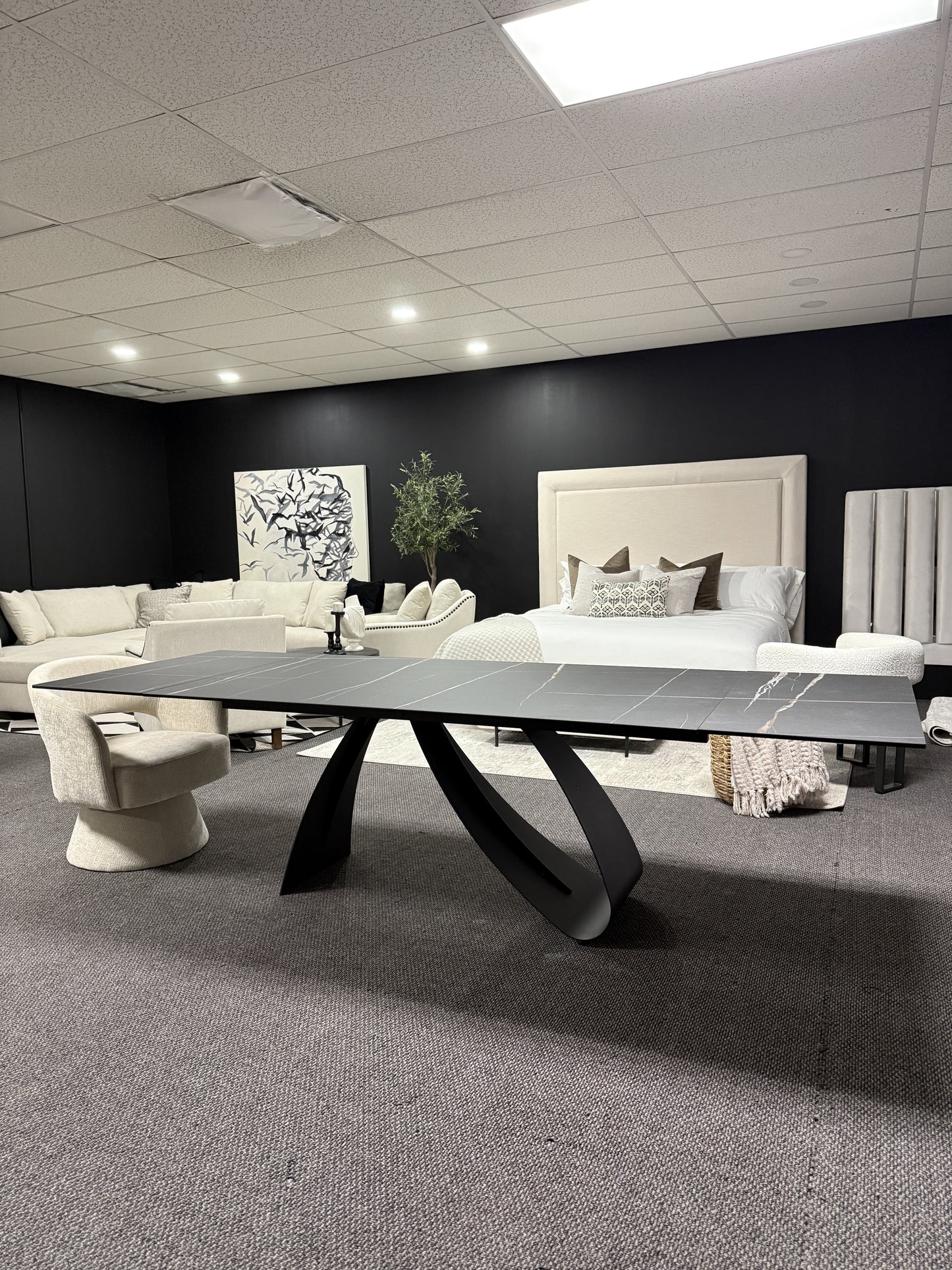 Signature Extension Dining Table