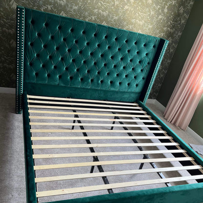 Aiden Emerald Velvet Upholstered Bed