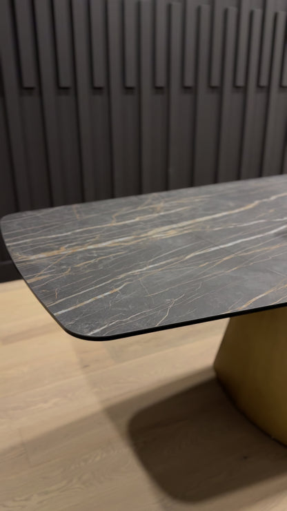 Ravello Dining Table