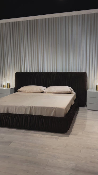 Shar Pei Storage Bed